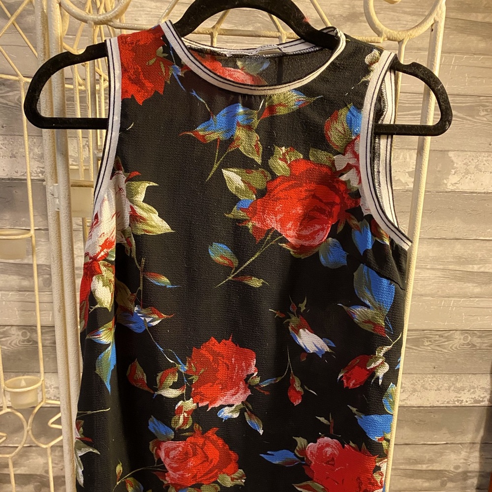 Floral High Neck Sleeveless Blouse Size SM